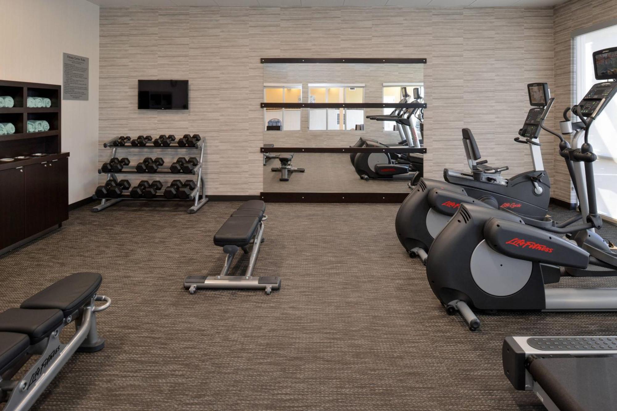 Courtyard By Marriott St. Louis St. Peters Ξενοδοχείο Saint Peters Εξωτερικό φωτογραφία