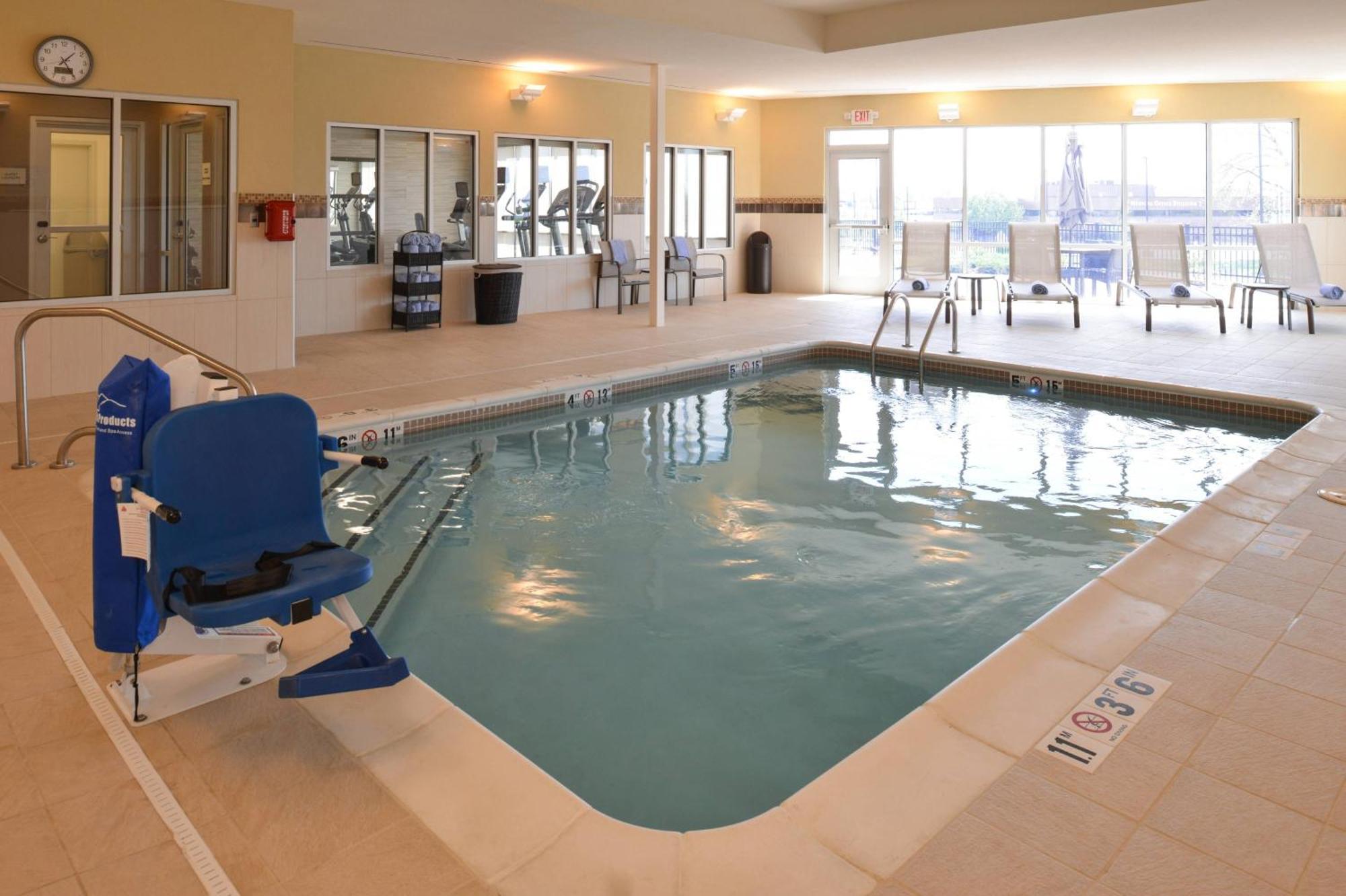 Courtyard By Marriott St. Louis St. Peters Ξενοδοχείο Saint Peters Εξωτερικό φωτογραφία