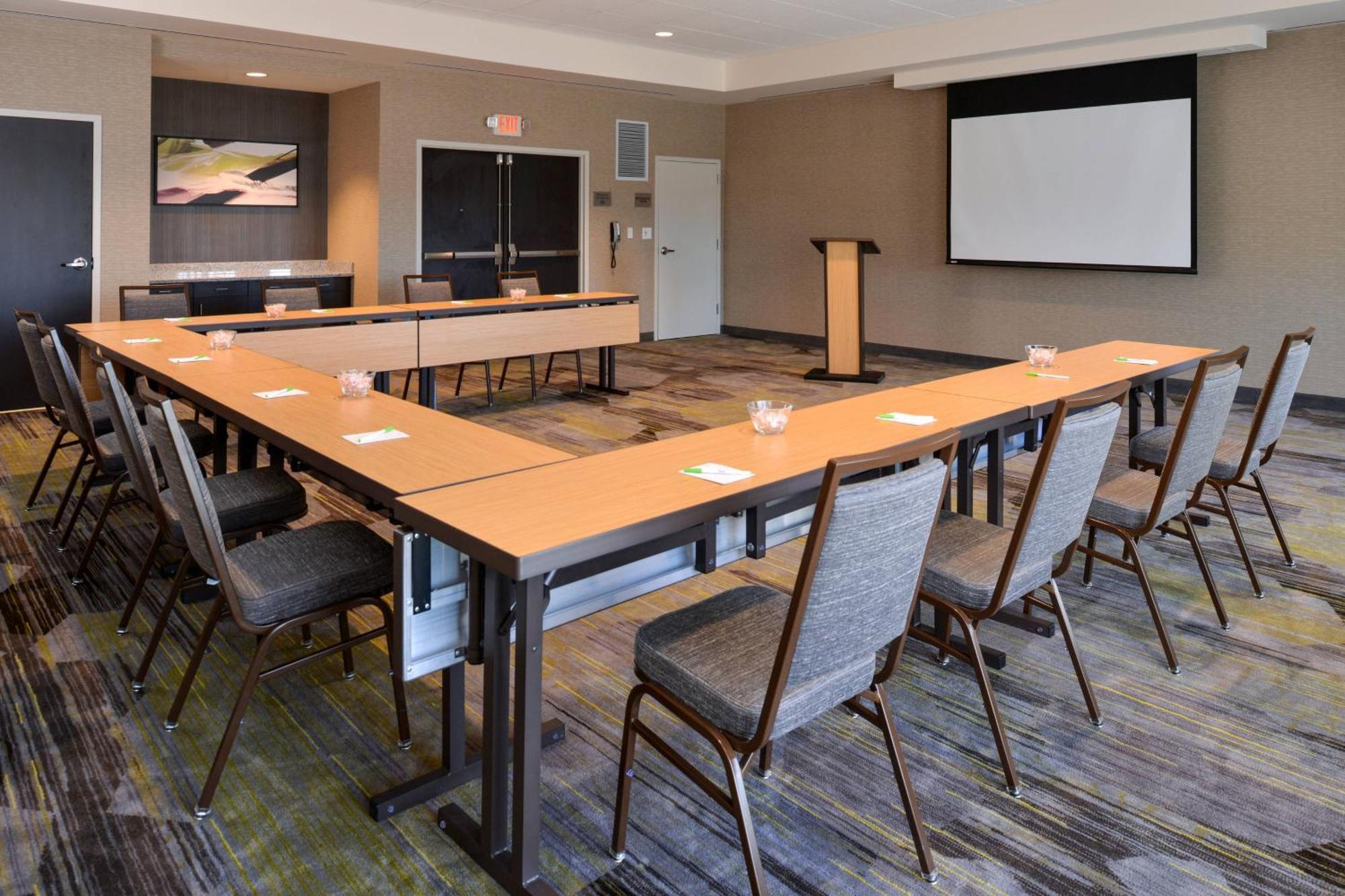 Courtyard By Marriott St. Louis St. Peters Ξενοδοχείο Saint Peters Εξωτερικό φωτογραφία
