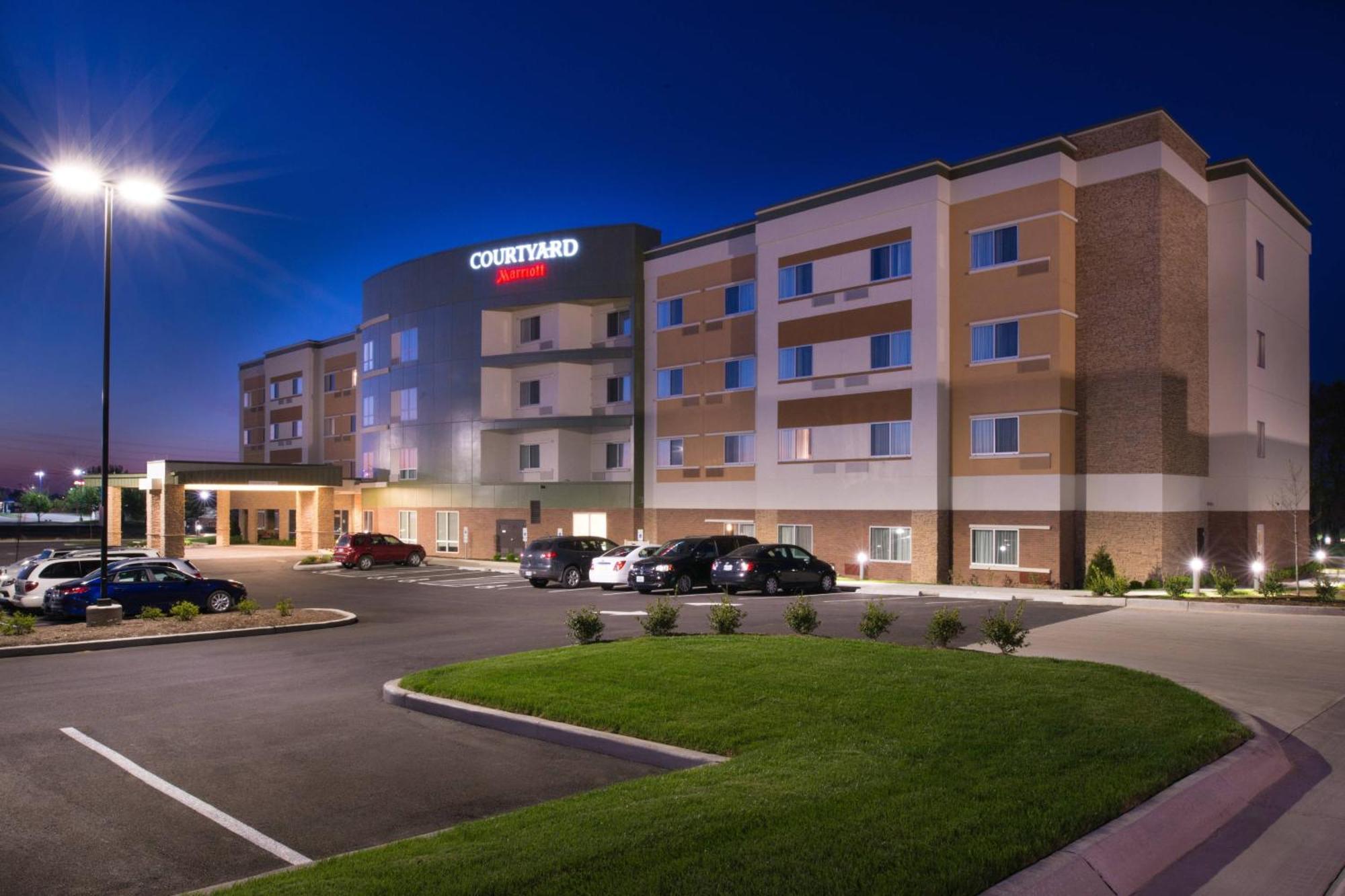 Courtyard By Marriott St. Louis St. Peters Ξενοδοχείο Saint Peters Εξωτερικό φωτογραφία